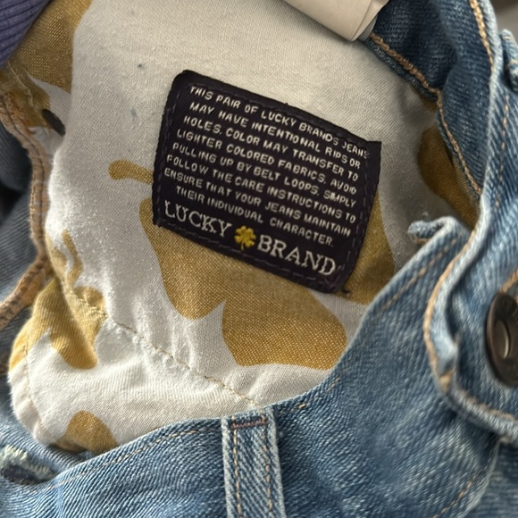 Lucky brand Jean Shorts Women size 6/28 Riley Short with knitted design - Picture 11 of 11